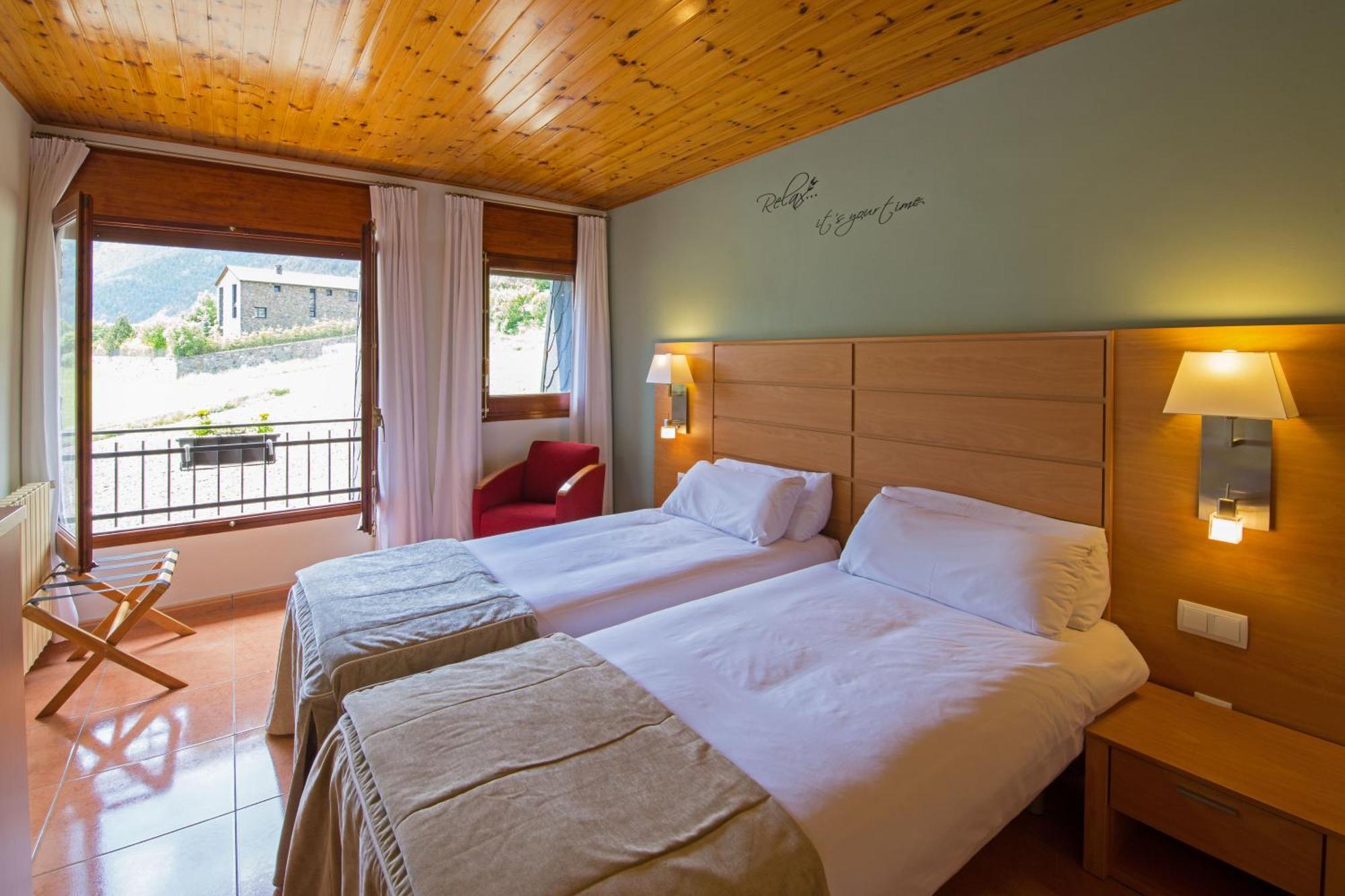 Pierre & Vacances Aparthotel La Tulipa オルディノ エクステリア 写真